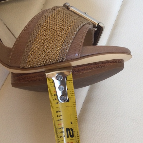 EUC Michael Kors 8M Tan with Gold and Silver Leather Upper Shoes Heels - Picture 16 of 16